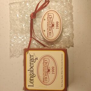 Longaberger Tie-On Homestead 1999, New in Original Package Red Ribbon # 37541